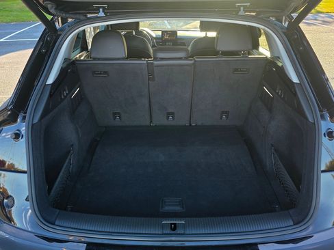 Used 2018 Audi Q5 2.0T Premium w/ Convenience Package image 13