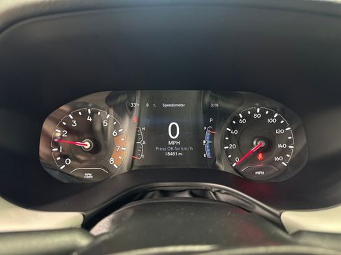 Used 2024 Jeep Compass Limited image 20