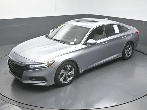 Used 2019 Honda Accord EX image 43