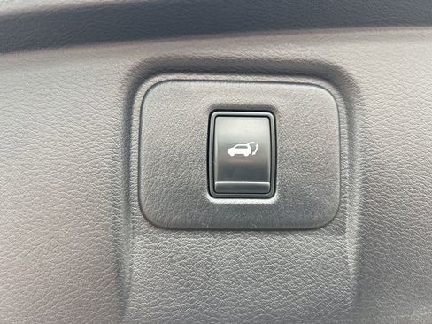 Used 2015 Nissan Murano Platinum w/ Platinum Technology Package AWD/4WD image 14