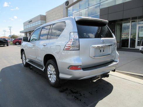 Used 2014 Lexus GX 460 w/ Premium Package AWD/4WD image 5