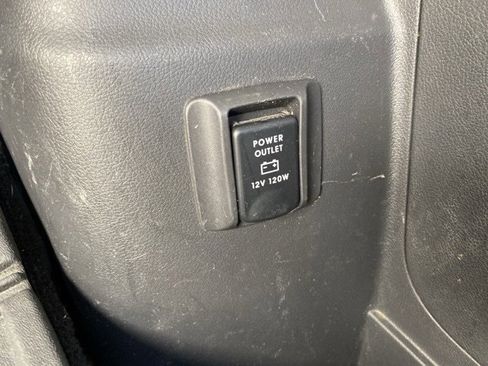 Used 2018 Mitsubishi Outlander GT image 49