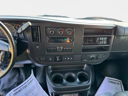 Used 2021 Chevrolet Express 2500 w/ Driver Convenience Package RWD image 12