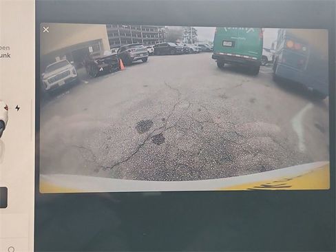 Used 2023 Tesla Model 3 Standard Range image 15