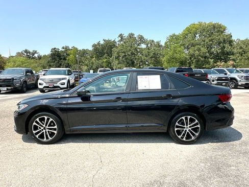 Used 2025 Volkswagen Jetta Sport FWD image 12