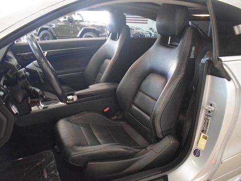 Used 2011 Mercedes-Benz E 550 Coupe image 41
