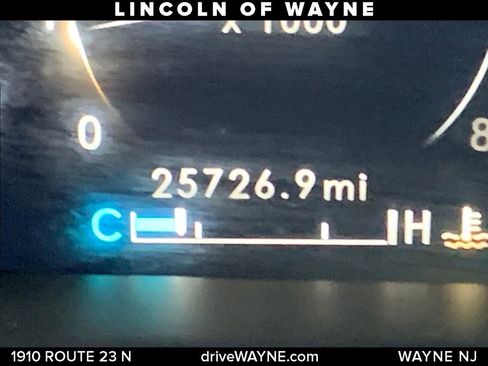 Certified 2022 Lincoln Nautilus AWD w/ Premium Package image 16