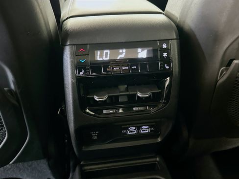 Used 2023 Jeep Grand Cherokee L Limited w/ Trailer Tow Group (B) AWD/4WD image 27
