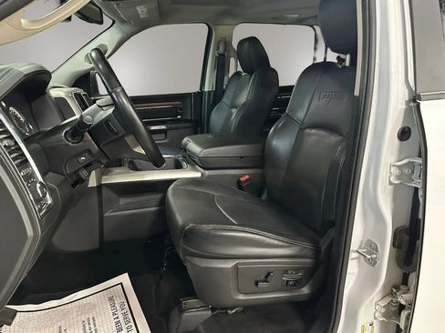 Used 2017 RAM 1500 Laramie w/ Convenience Group AWD/4WD image 26