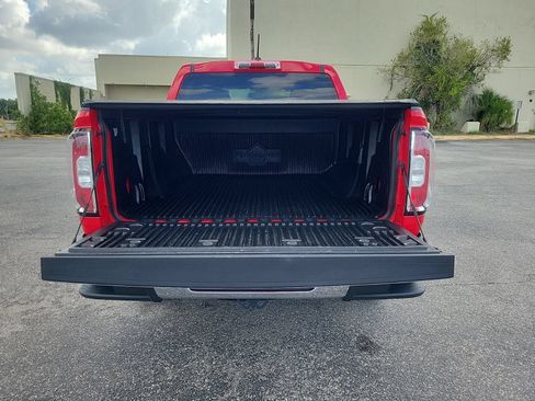 Used 2019 GMC Canyon SLE AWD/4WD image 7
