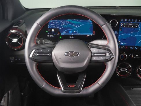 Used 2024 Chevrolet Blazer EV RS image 17