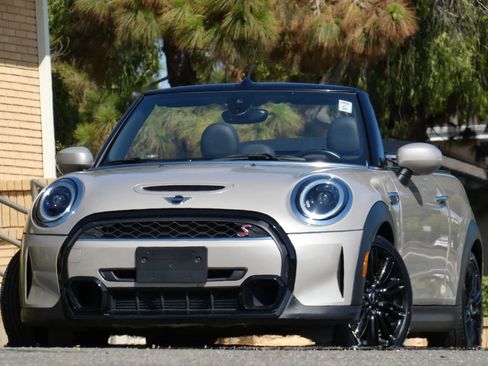 Used 2024 MINI Cooper S image 2