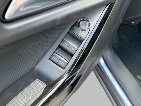 New 2026 Chevrolet Equinox RS w/ Convenience Package III FWD image 16