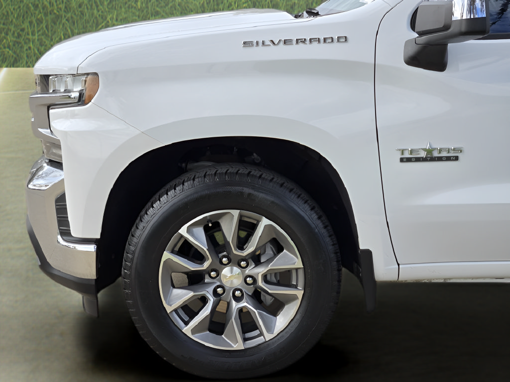 Used 2020 Chevrolet Silverado 1500 LT w/ Texas Edition RWD image 8
