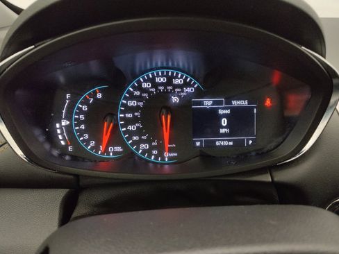 Used 2021 Chevrolet Trax LT w/ LT Convenience Package FWD image 23