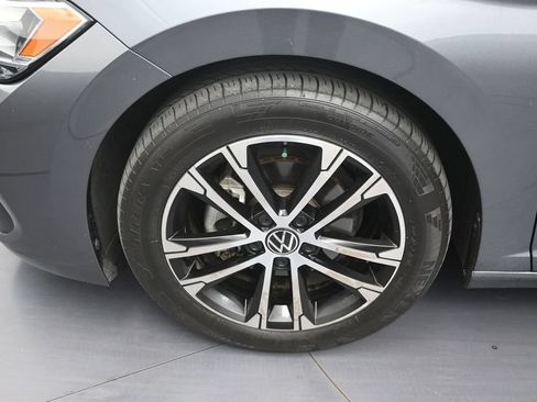 Used 2024 Volkswagen Jetta Sport FWD image 9