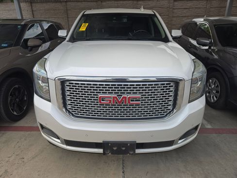 Used 2016 GMC Yukon XL Denali w/ Open Road Package image 5