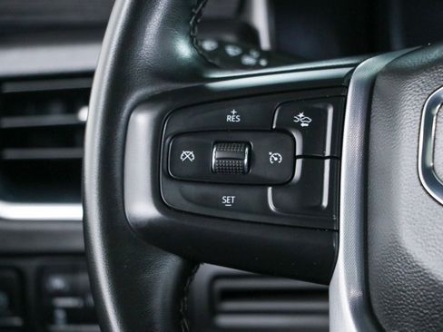 Used 2023 GMC Yukon XL SLT AWD/4WD image 14