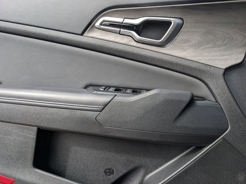 Certified 2023 Kia Sportage X-Line image 12