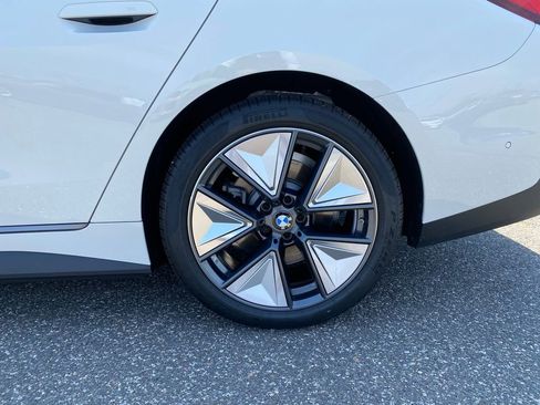 New 2026 BMW i4 xDrive40i AWD/4WD image 5