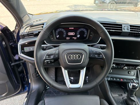 Used 2025 Audi Q3 2.0T Premium w/ Convenience Package AWD/4WD image 11