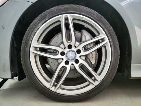 Used 2018 Mercedes-Benz E 400 4MATIC Coupe image 32