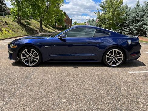 Used 2019 Ford Mustang GT Premium RWD image 24