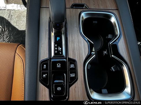 New 2026 Lexus RX 450h AWD image 16