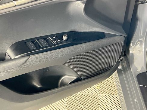 Used 2025 Toyota Camry LE FWD image 18