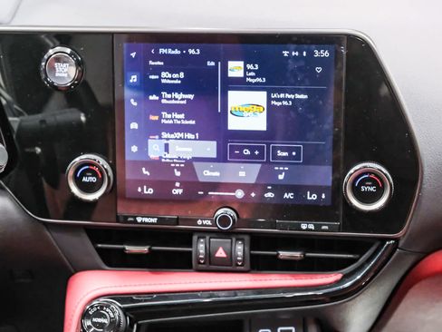 Used 2025 Lexus NX 250 FWD image 15