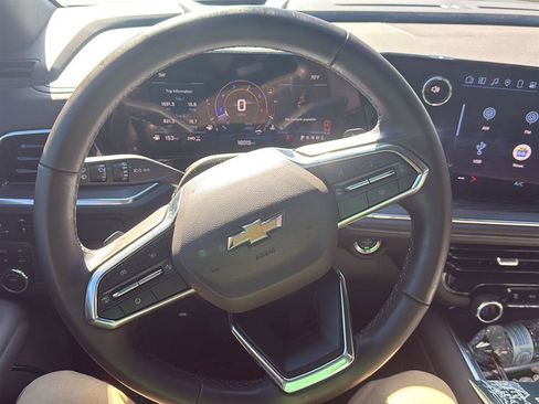 Used 2025 Chevrolet Tahoe LS image 5