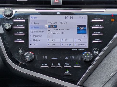 Used 2018 Toyota Camry XSE w/ Driver Assist Package FWD image 16