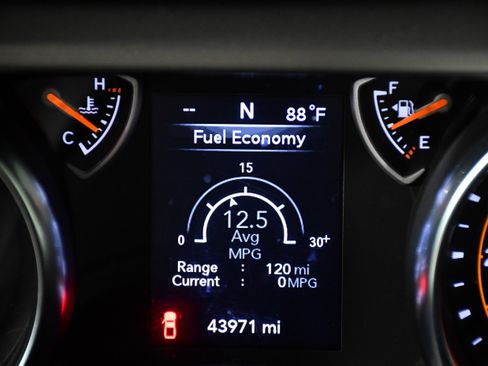 Used 2022 Jeep Gladiator Sport image 14