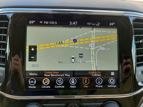 Used 2021 Jeep Grand Cherokee Overland w/ Trailer Tow Group IV RWD image 32
