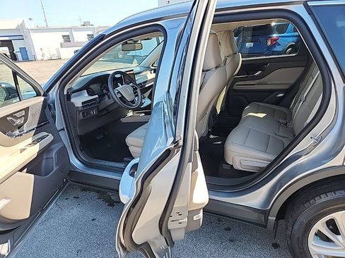 Used 2022 Lincoln Corsair FWD image 9