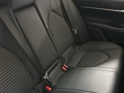 Used 2023 Toyota Camry SE w/ Cold Weather Package FWD image 31