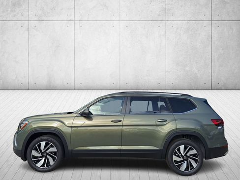 New 2026 Volkswagen Atlas SE image 2