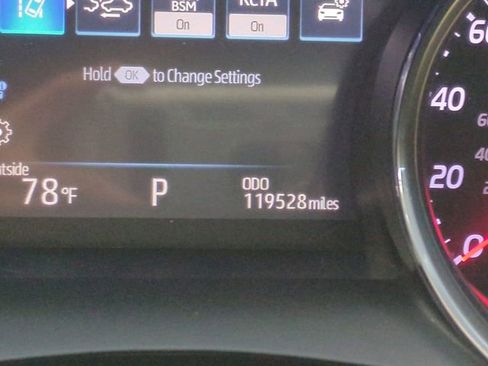 Used 2019 Toyota Camry XSE FWD image 33