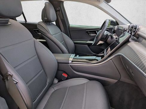 Used 2024 Mercedes-Benz GLC 300 4MATIC image 22
