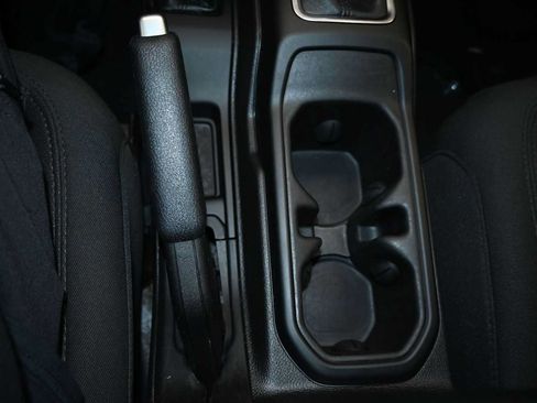 Used 2023 Jeep Wrangler Sport AWD/4WD image 16