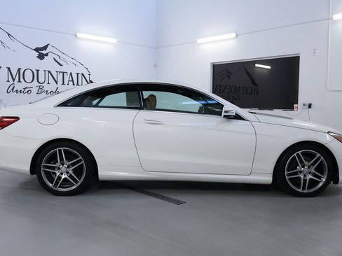 Used 2017 Mercedes-Benz E 400 4MATIC Coupe image 8
