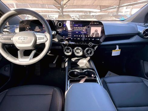 New 2025 Chevrolet Blazer EV LT FWD image 6
