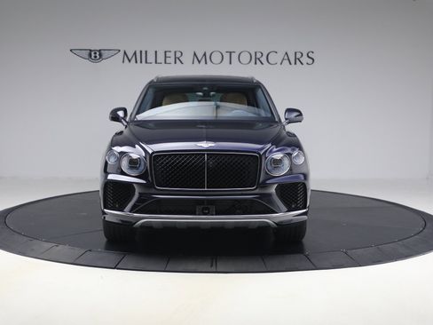 Certified 2024 Bentley Bentayga Extended Wheelbase image 8