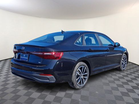 New 2026 Volkswagen Jetta SE image 4