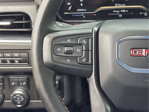 Used 2024 GMC Yukon AT4 w/ Technology Package AWD/4WD image 27