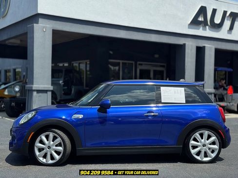 Used 2019 MINI Cooper S w/ Premium Package FWD image 4