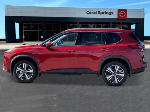 New 2025 Nissan Rogue SL image 2