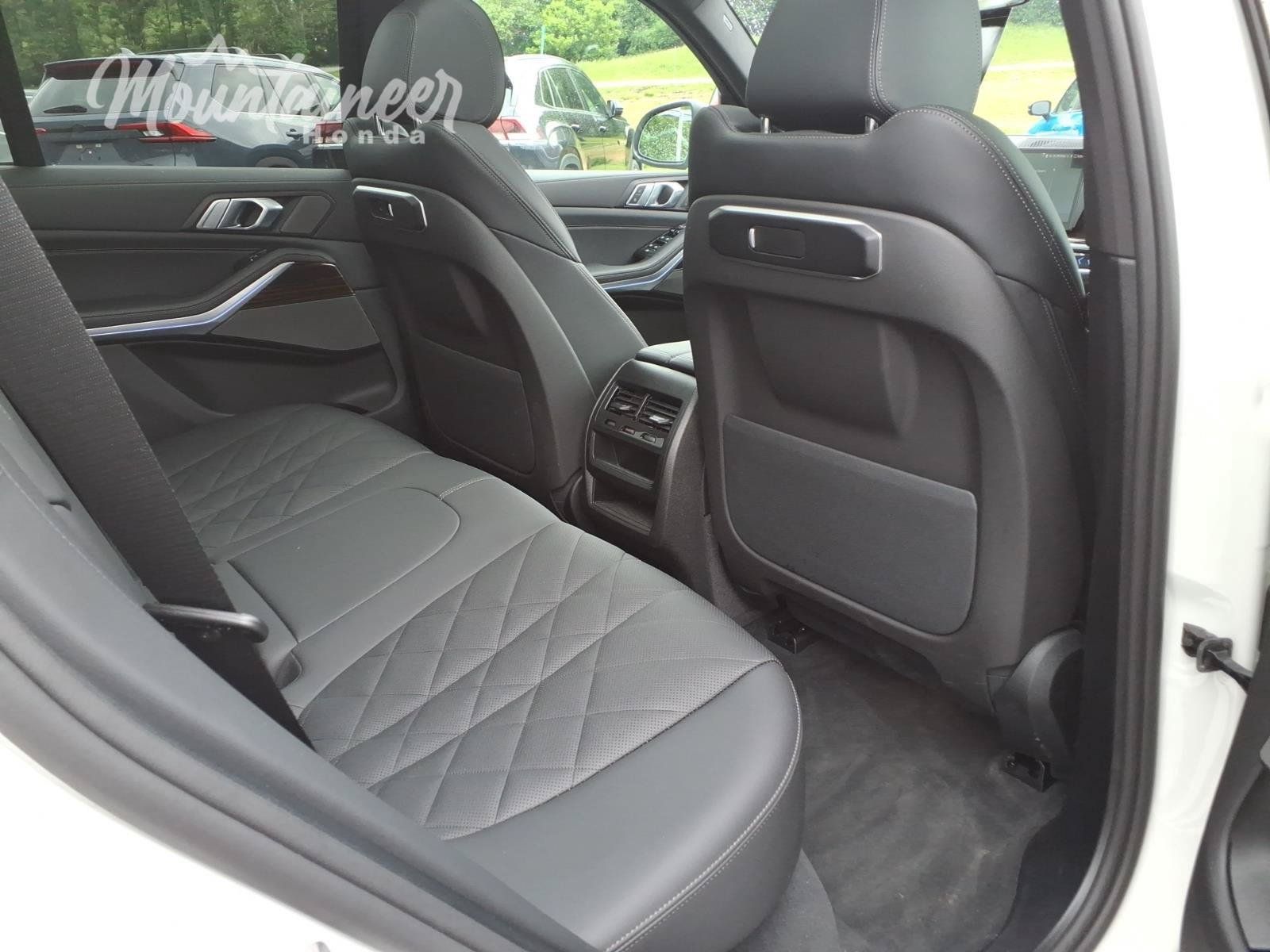 Used 2026 BMW X5 xDrive40i AWD/4WD image 25