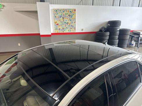 Used 2010 Mercedes-Benz E 350 4MATIC Sedan image 46