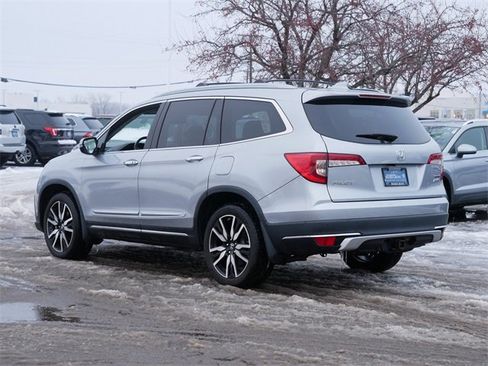 Used 2019 Honda Pilot Touring image 5